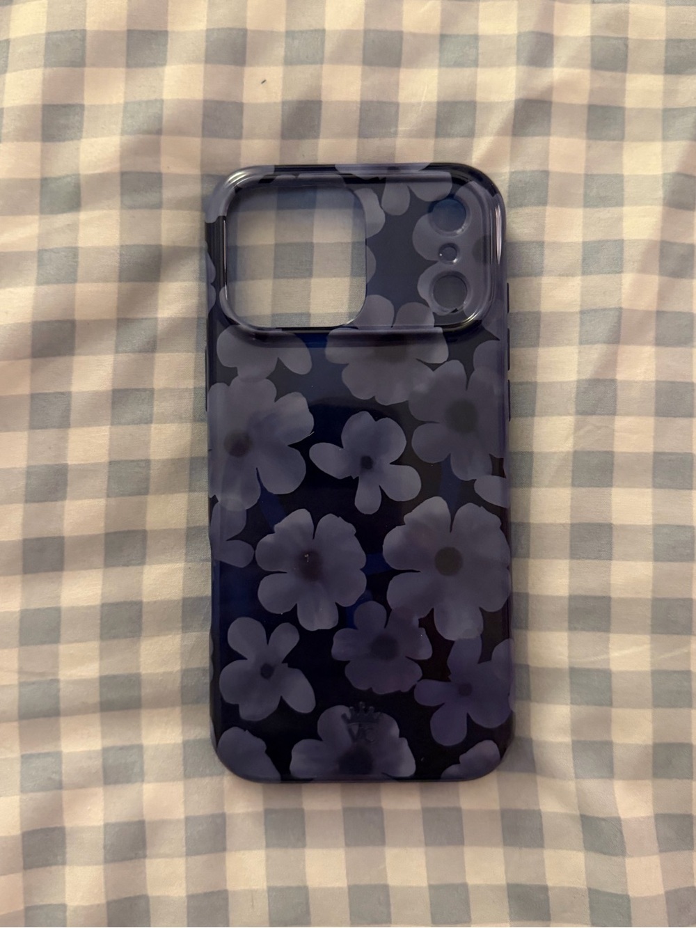 Velvet Caviar Navy Blue Floral iphone 17 pro max case